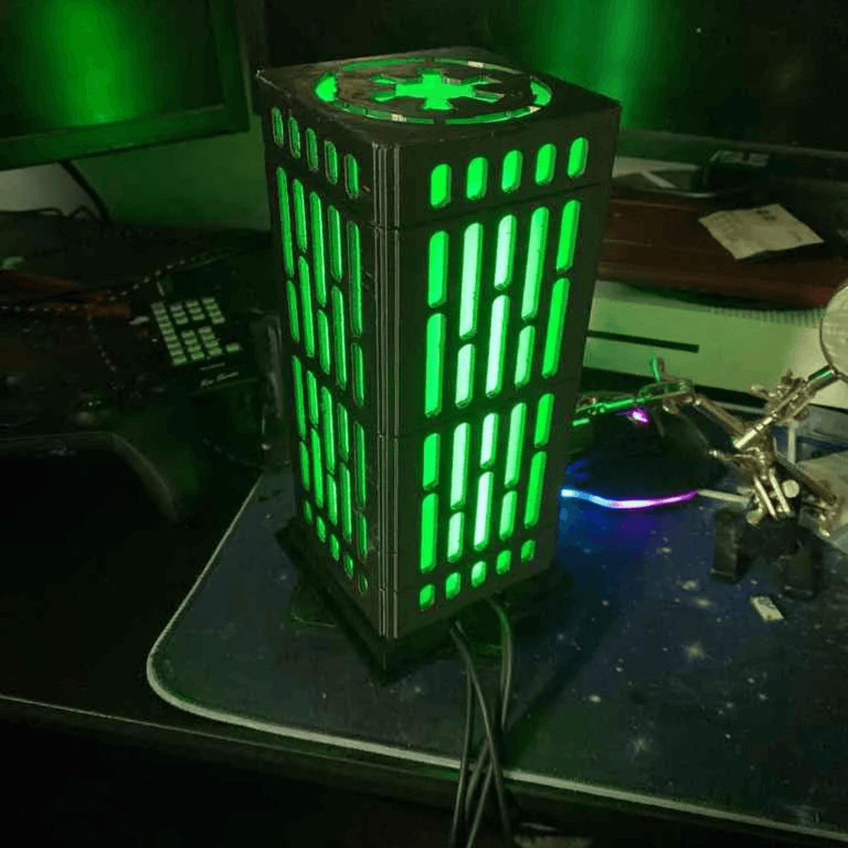 Imperial Tower Lamp
