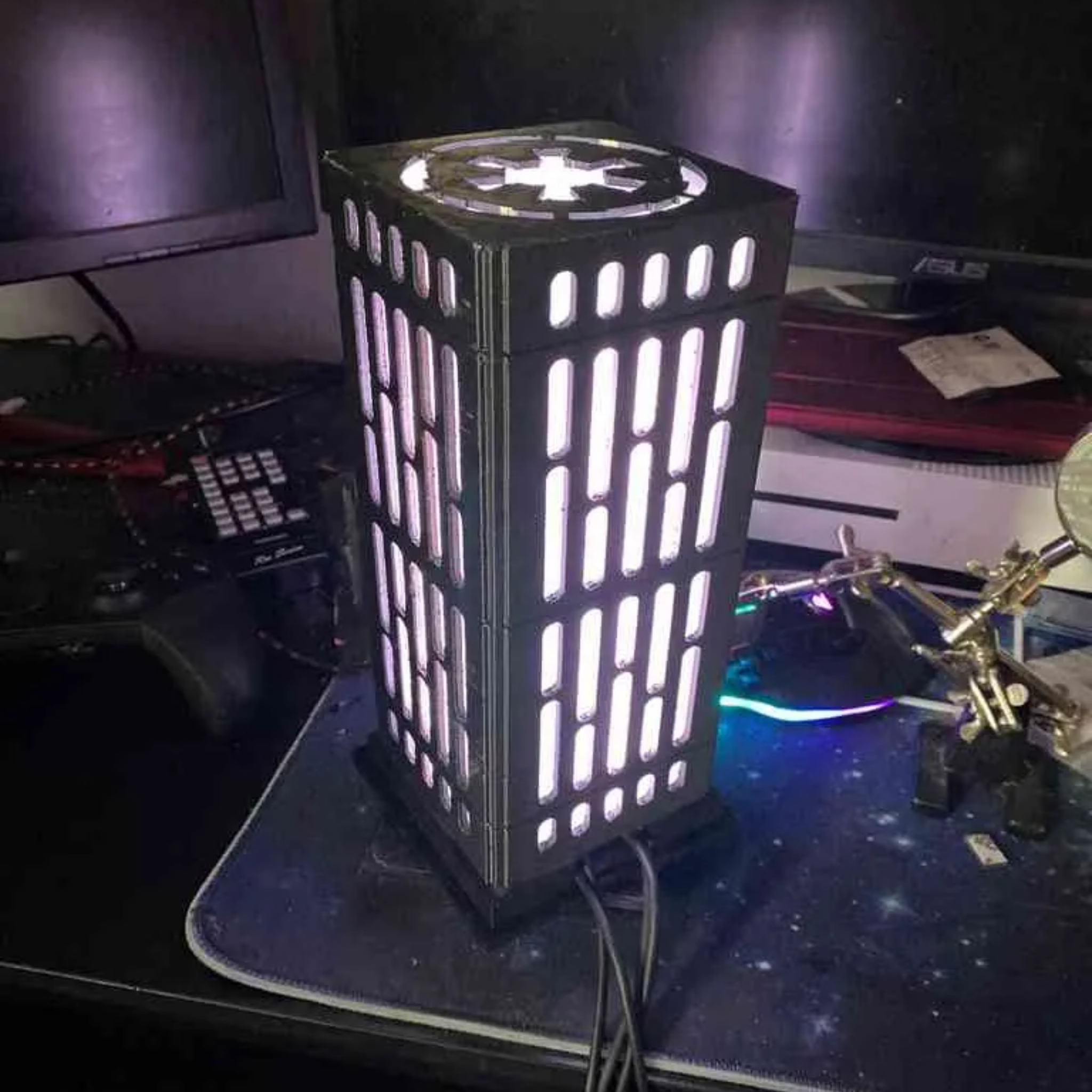 Imperial Tower Lamp