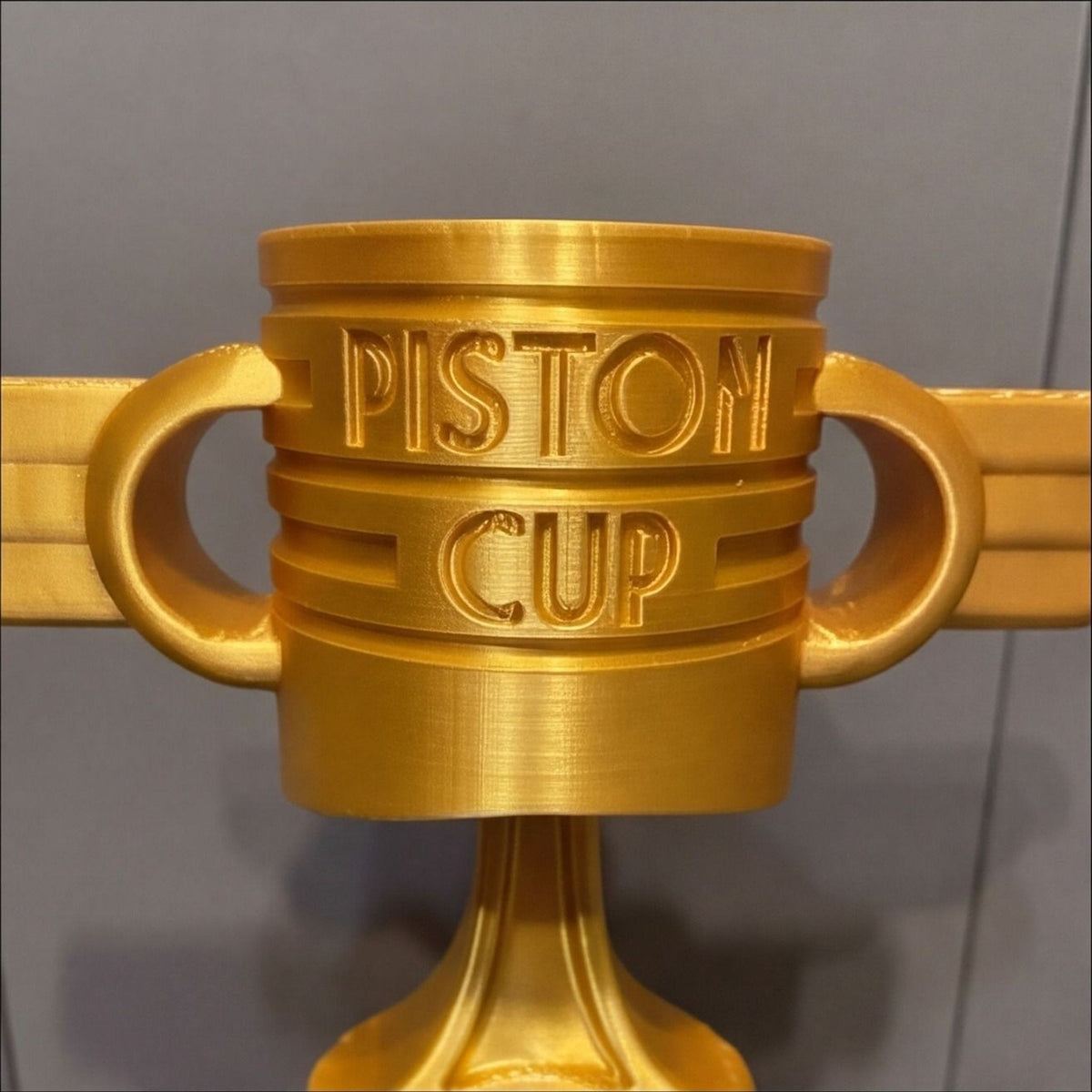 Piston Cup Trophy - Lightning McQueen Replica