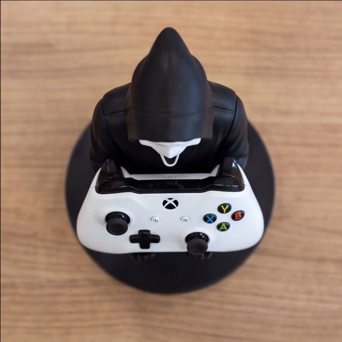 Horror Mask Controller Holder Stand