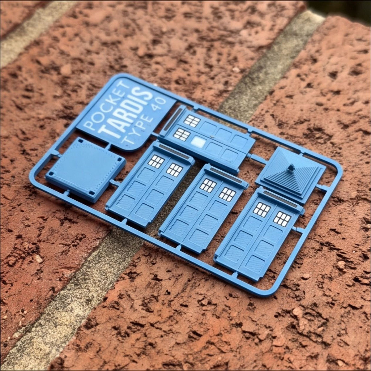 Pocket TARDIS Kit Card – Doctor Who Inspired Mini Model