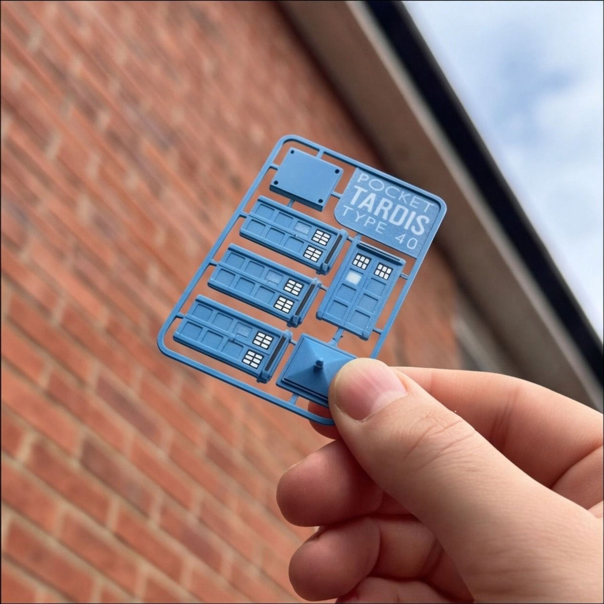 Pocket TARDIS Kit Card – Doctor Who Inspired Mini Model