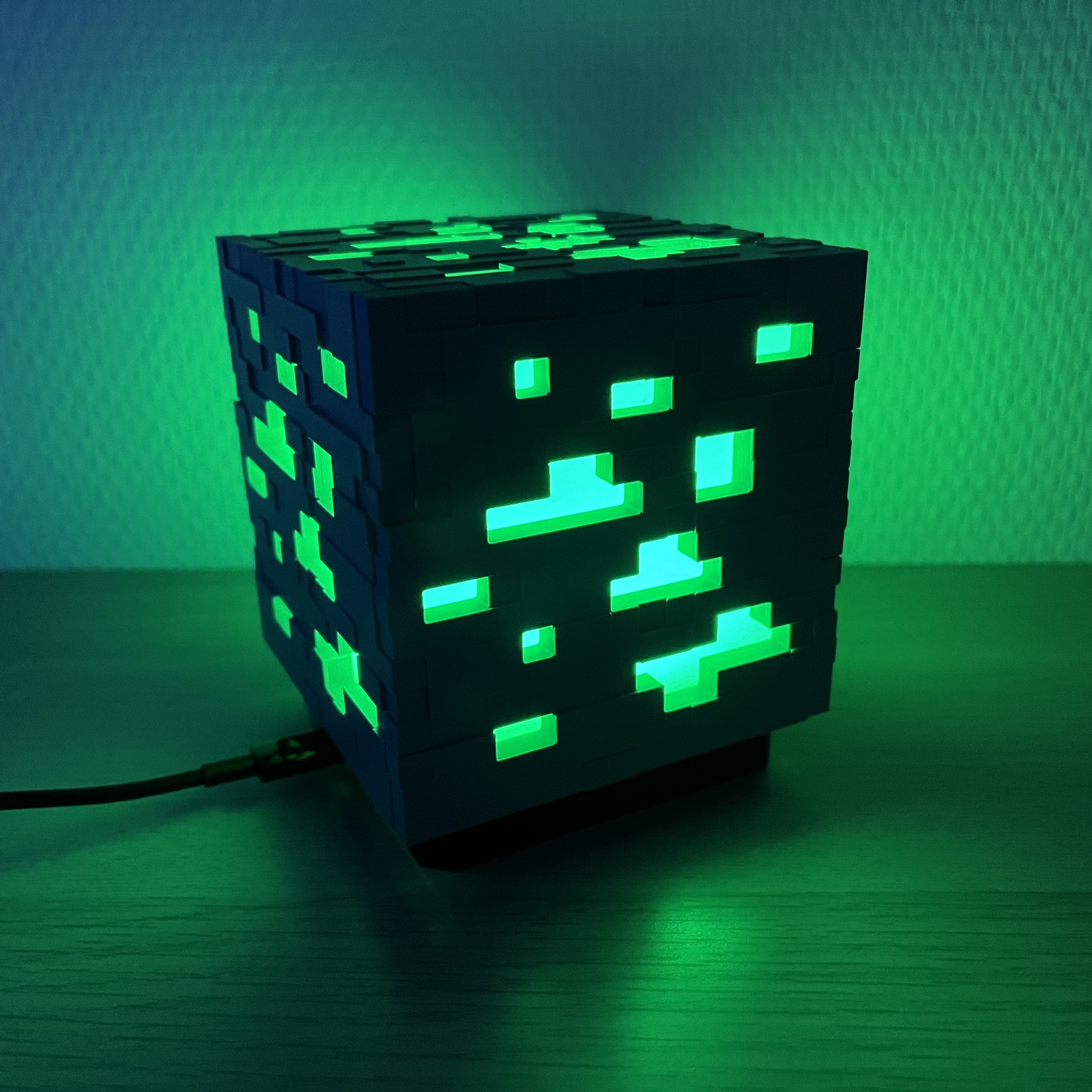 Ore Table Lamp