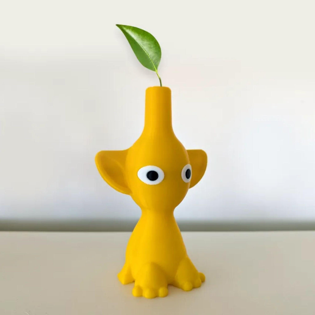 Pikmin Inspired Plant Pots | Cute Creature Planter Set | Gaming Desk Decor | Mini Planters for Succulents & Herbs - BuildYourOwnByThomas