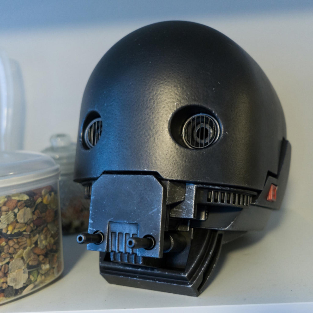 Galaxy Droid Head Model | Futuristic Robot Bust Display | Sci-Fi Collectable for Desk or Shelf - ThreadaliciousUK