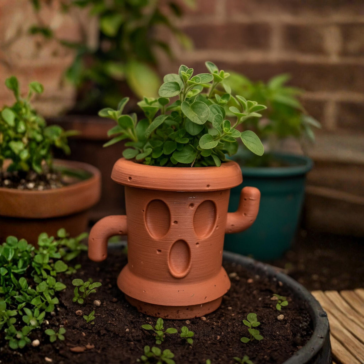 Gyroid Style Planter | Brown Decorative Plant Pot | Character Inspired Home Decor - ThreadaliciousUK