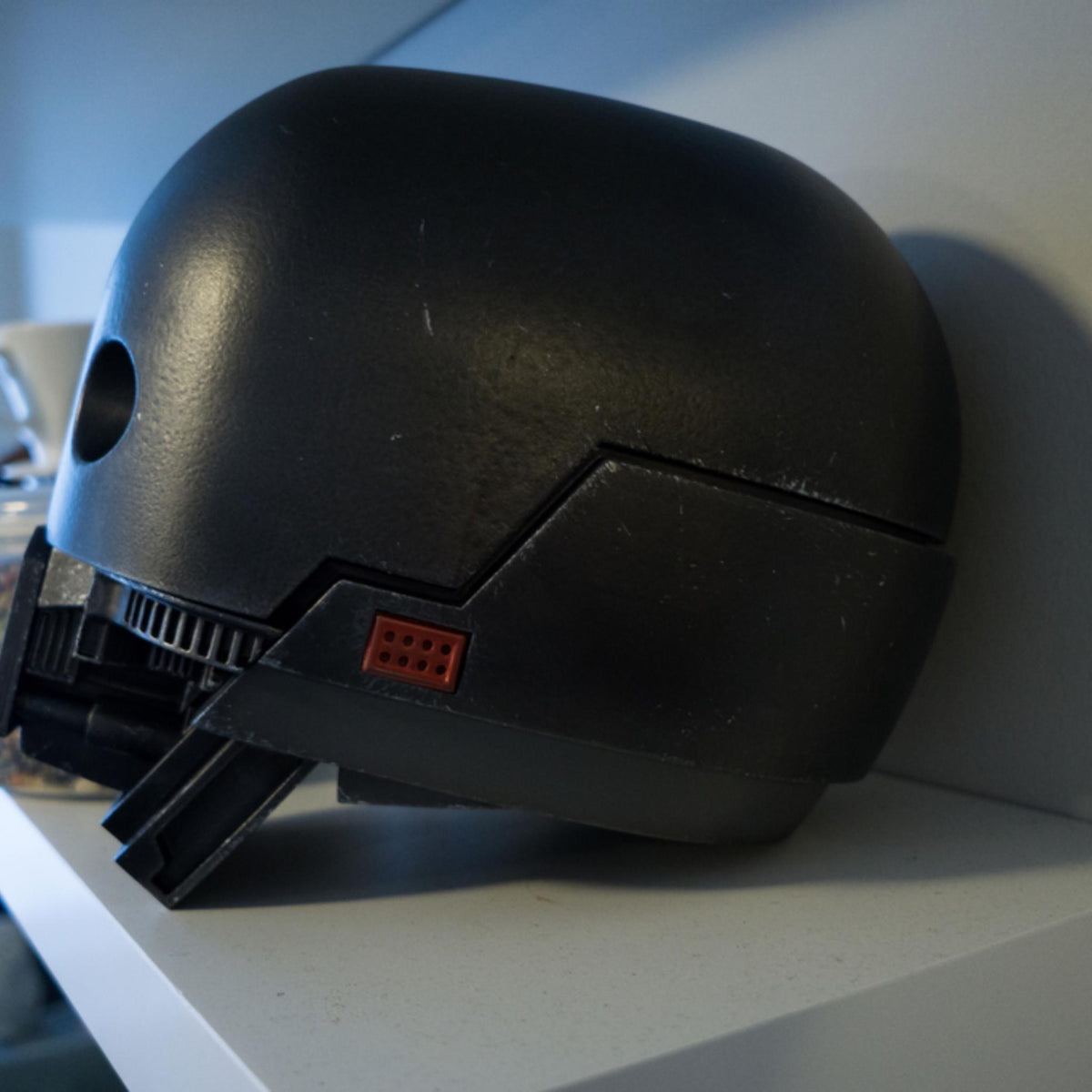 Galaxy Droid Head Model | Futuristic Robot Bust Display | Sci-Fi Collectable for Desk or Shelf - ThreadaliciousUK