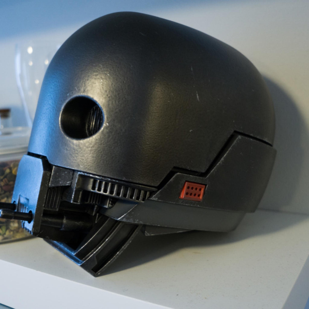Galaxy Droid Head Model | Futuristic Robot Bust Display | Sci-Fi Collectable for Desk or Shelf - ThreadaliciousUK