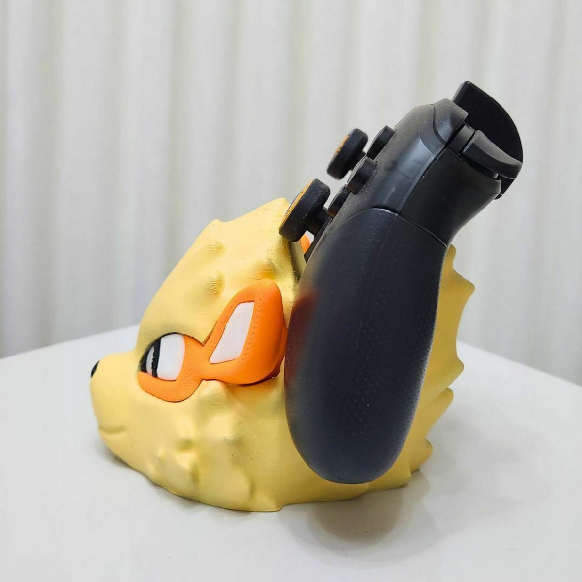 Arcanine Controller Stand | Gaming Desk Display | Creature-Themed Holder - ThreadaliciousUK