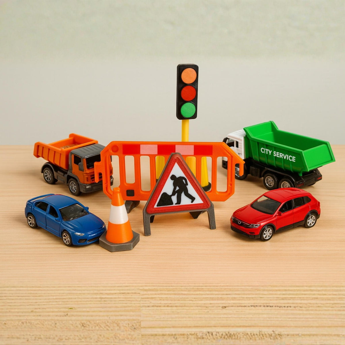 Miniature UK Roadworks Set • Traffic Cones • Scale Street Scene Accessories for Models - ThreadaliciousUK