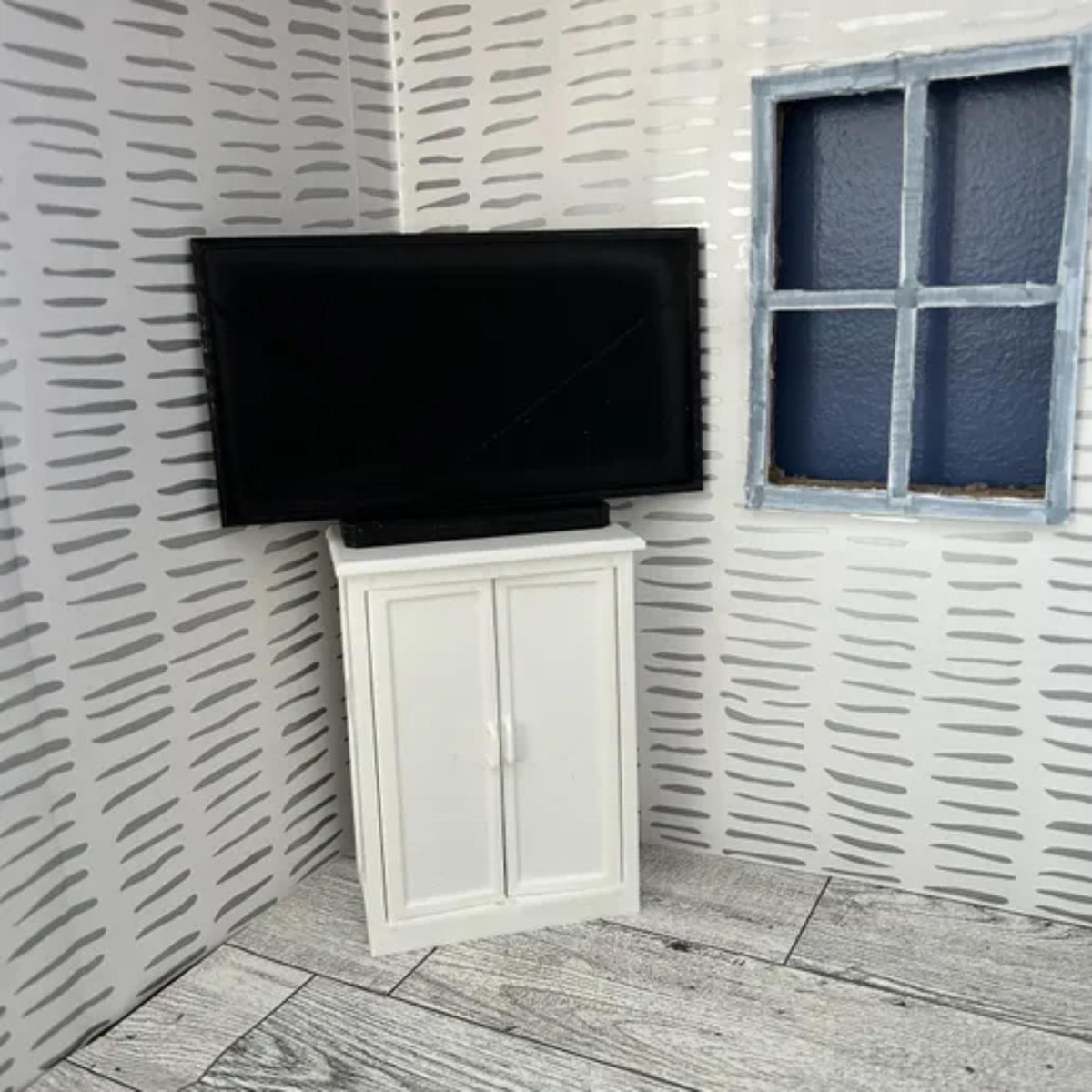 Miniature Flat Screen TV • Modern Dollhouse Television • Tiny Living Room Accessory for Model Homes - ThreadaliciousUK