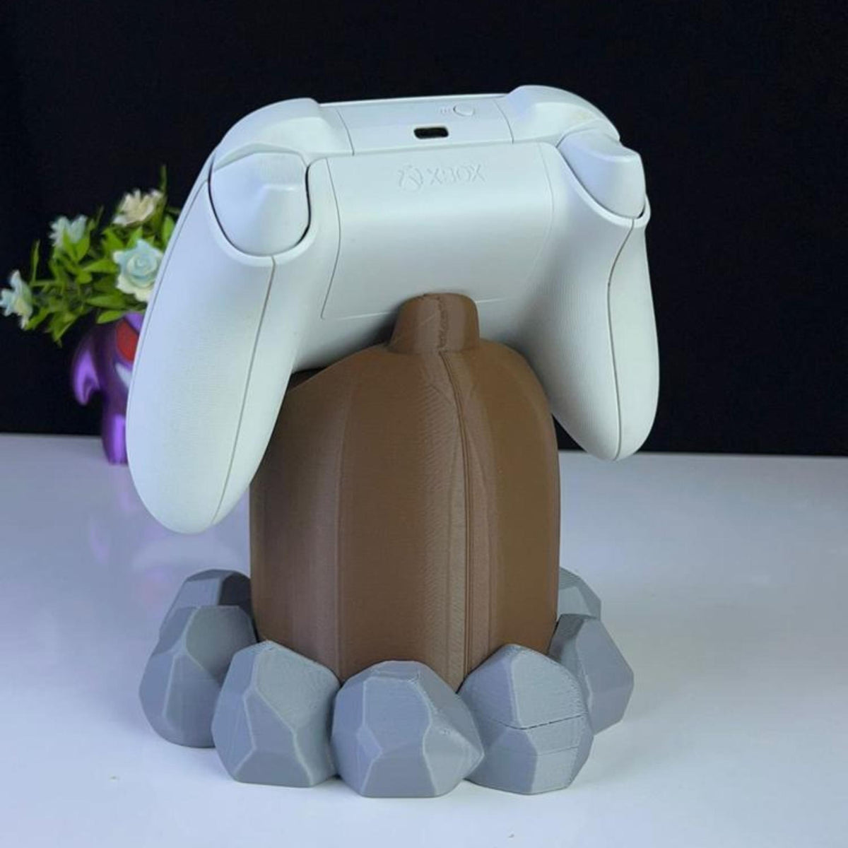 Mole Creature Controller Holder – Desk Display Stand for Gaming Setups - ThreadaliciousUK