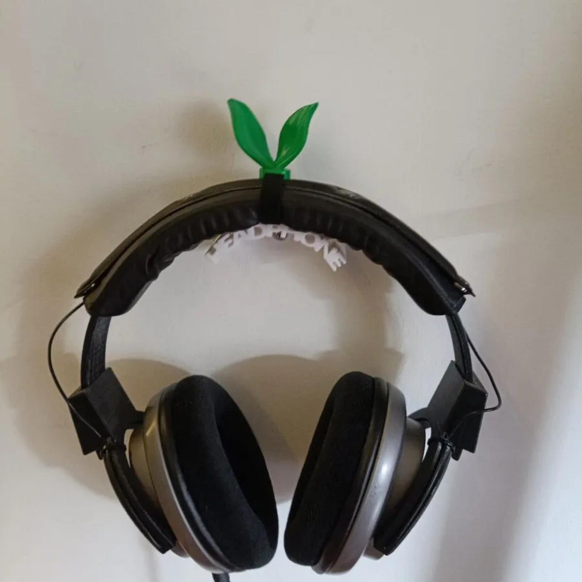 Leaf Headphone Accessory • Sprout Clip for Headsets • Kawaii Green Plant Decor - ThreadaliciousUK
