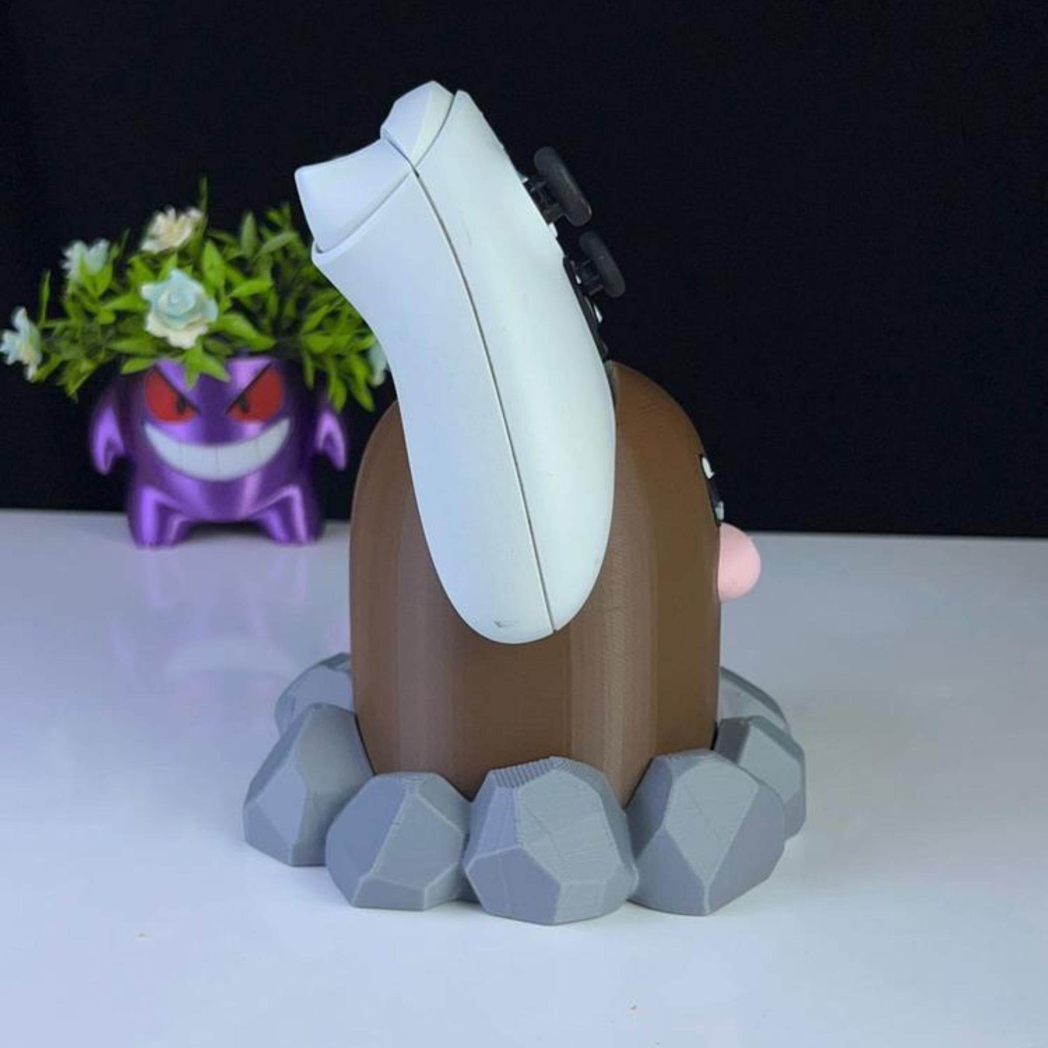 Mole Creature Controller Holder – Desk Display Stand for Gaming Setups - ThreadaliciousUK