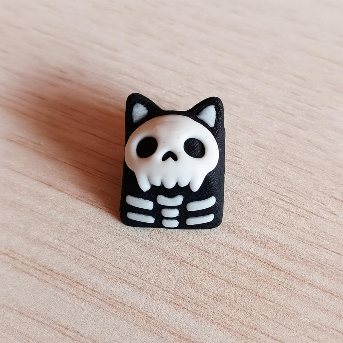 Skull Cat Artisan Keycap • Spooky Feline Skeleton Key for Custom Mechanical Keyboards - ThreadaliciousUK