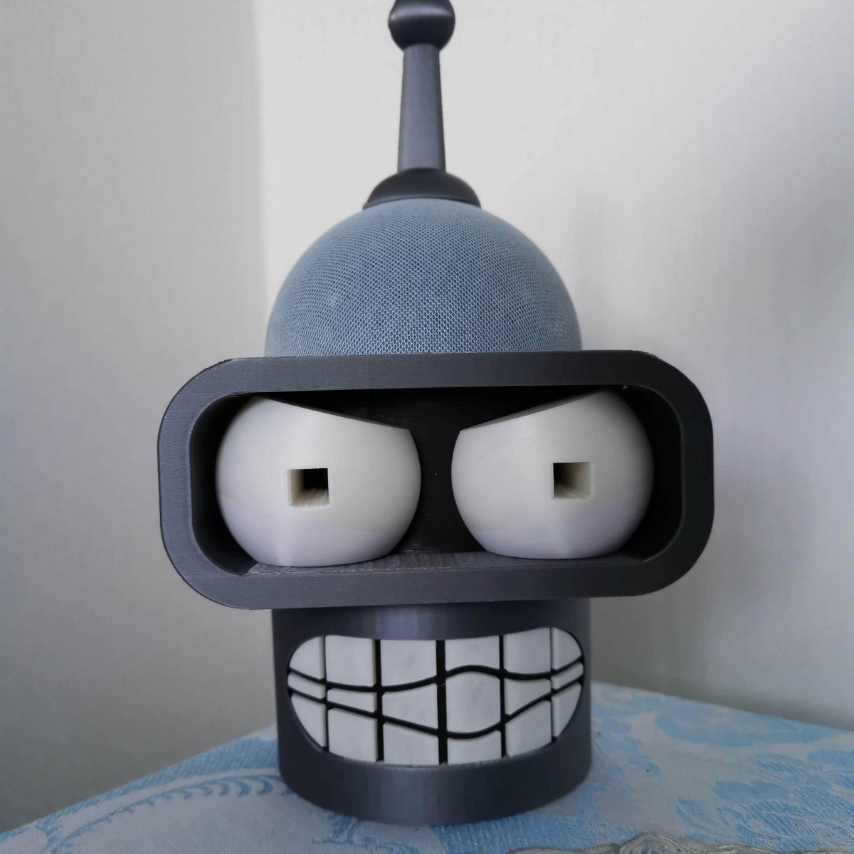 Bender Smart Speaker Holder • Robot-Inspired Echo Dot Stand • Futuristic Desk Decor • Character Speaker Display - MoreMiniaturesStudio