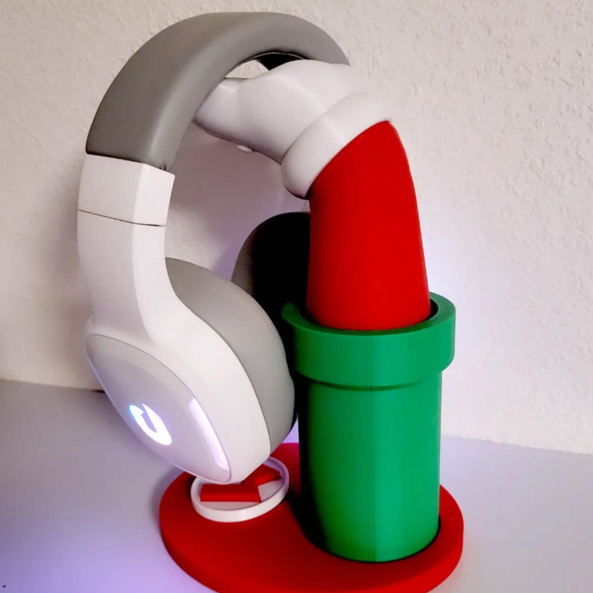 Retro Platform Hero Headset Stand | Gaming Desk Headphone Holder | Colourful Display Decor for Setups - MoreMiniaturesStudio