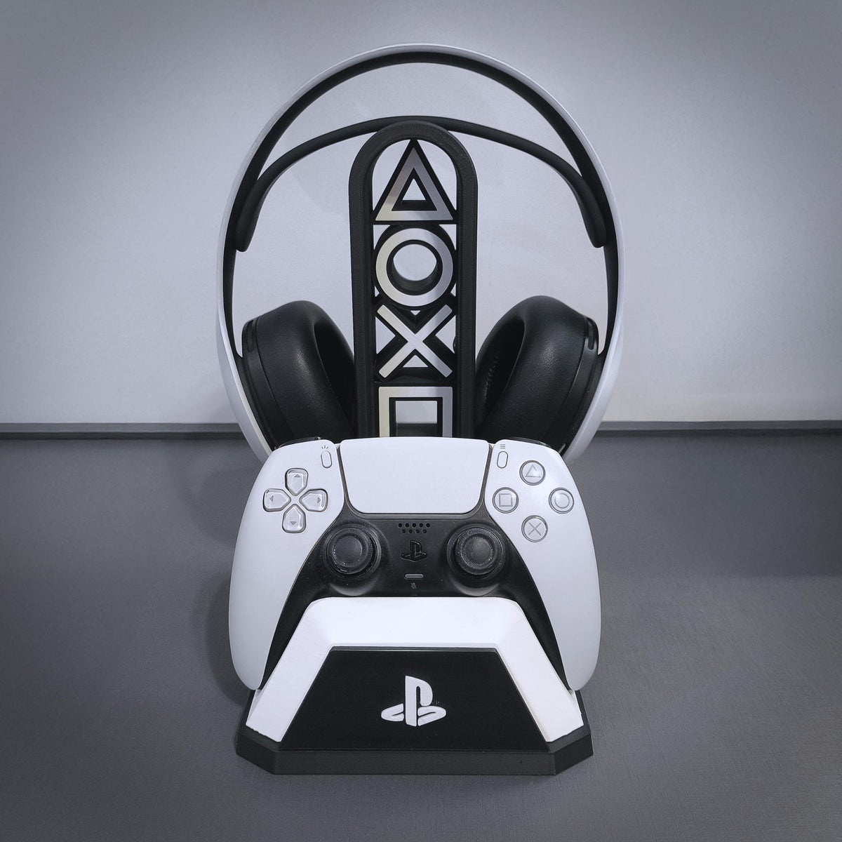 Modern Gaming Controller & Headset Stand | Minimal Desk Display Holder for Console Setups, Streamers/Gamers - MoreMiniaturesStudio