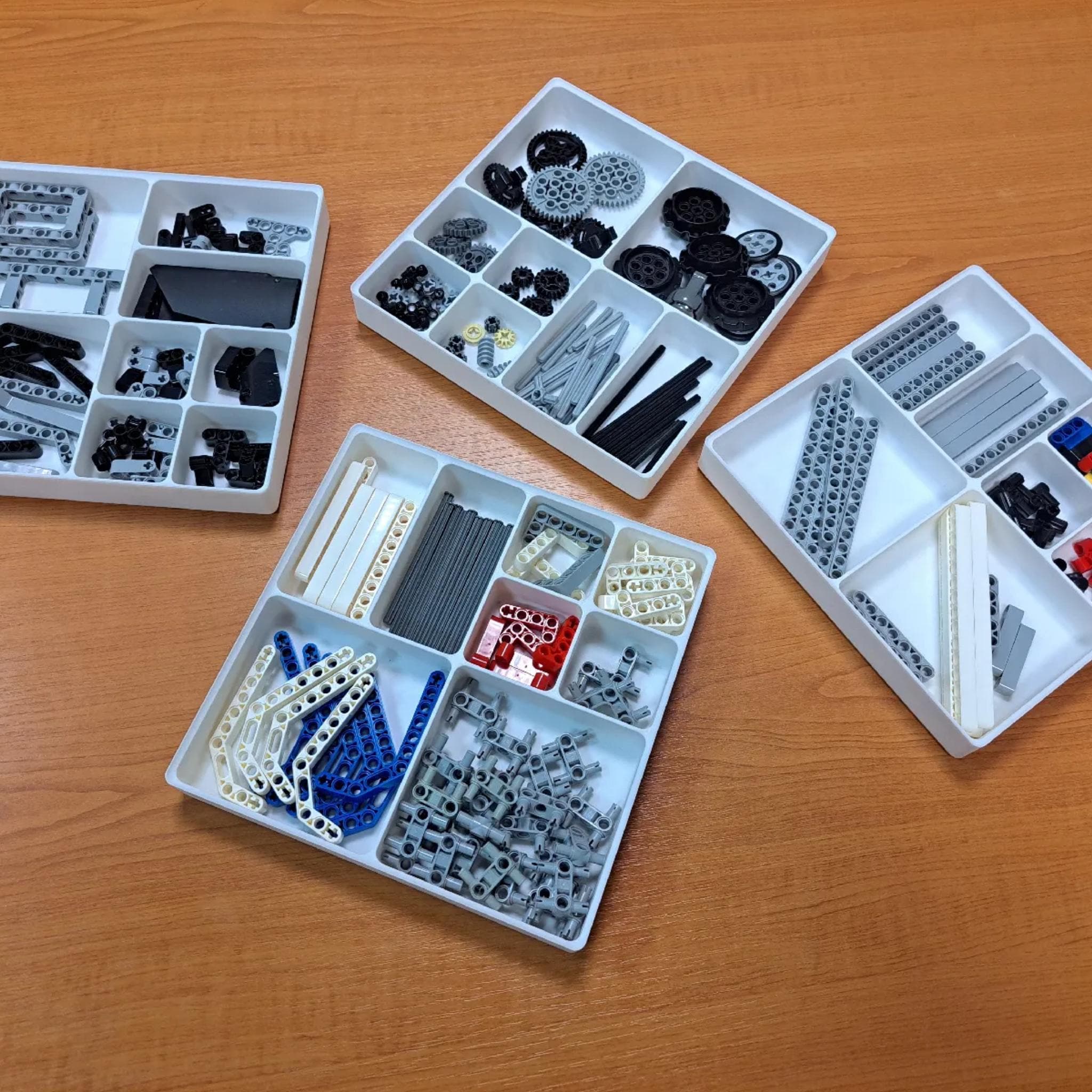 Modular Brick Sorting Tray | Small Parts Organiser, Building Block Storage, Hobby & Model Parts Tray - MoreMiniaturesStudio