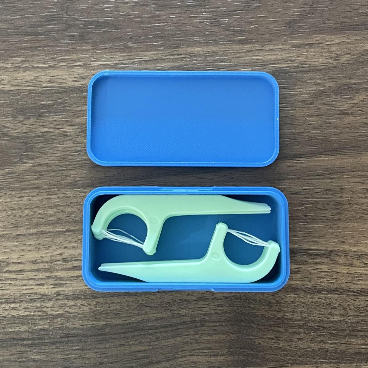 Pocket Floss Container • Compact Dental Floss Holder • Travel Floss Case • Minimal Everyday Carry Accessory - MoreMiniaturesStudio