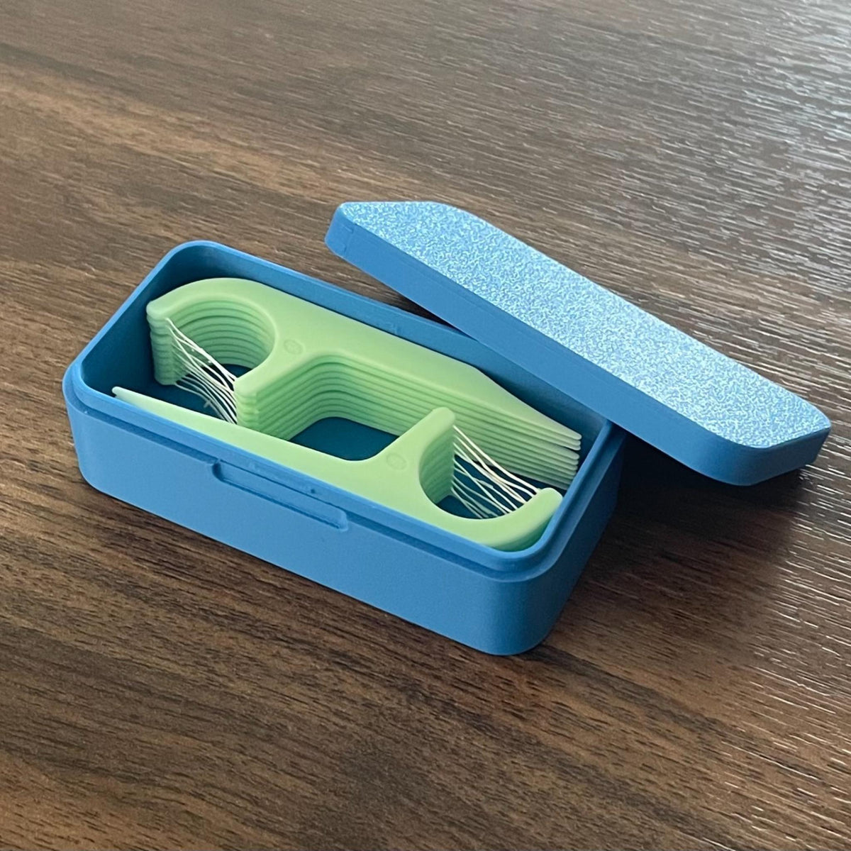 Pocket Floss Container • Compact Dental Floss Holder • Travel Floss Case • Minimal Everyday Carry Accessory - MoreMiniaturesStudio