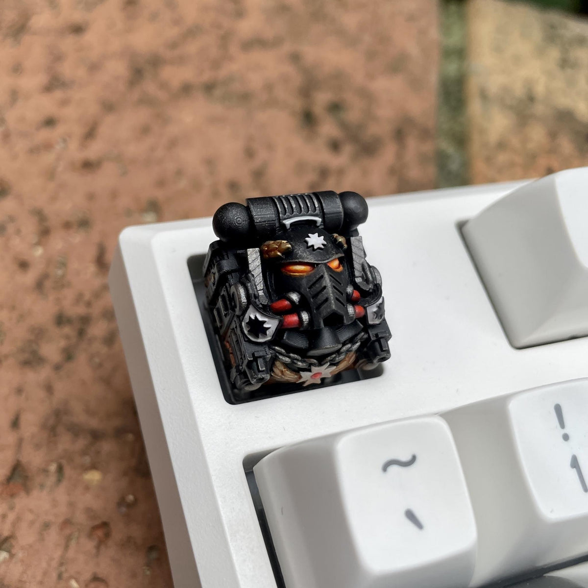 Armoured Space Knight Keycap • Sci-Fi Warrior Mechanical Keyboard Key • Grim Dark Desk Accent • Artisan Style Keycap - MoreMiniaturesStudio