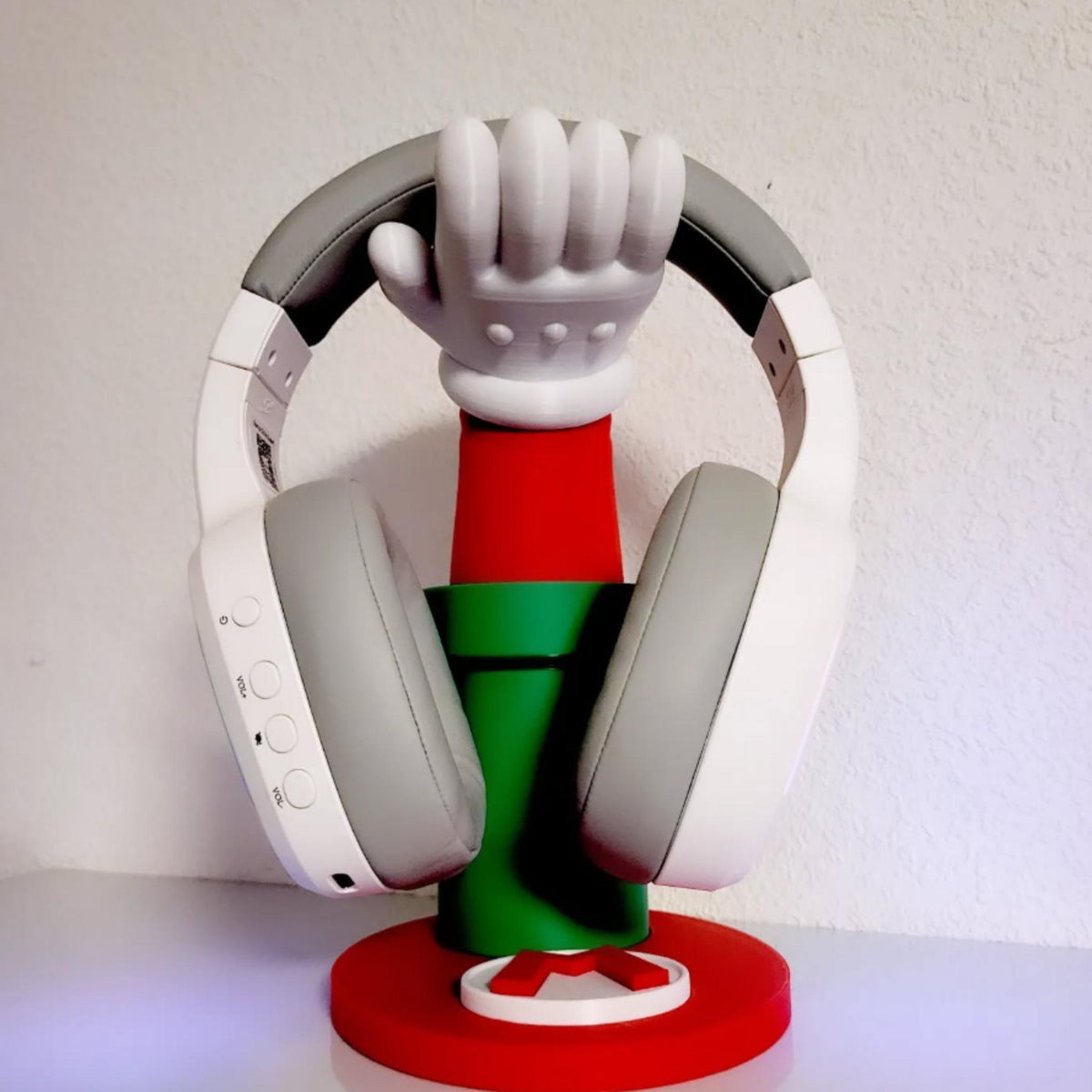 Retro Platform Hero Headset Stand | Gaming Desk Headphone Holder | Colourful Display Decor for Setups - MoreMiniaturesStudio
