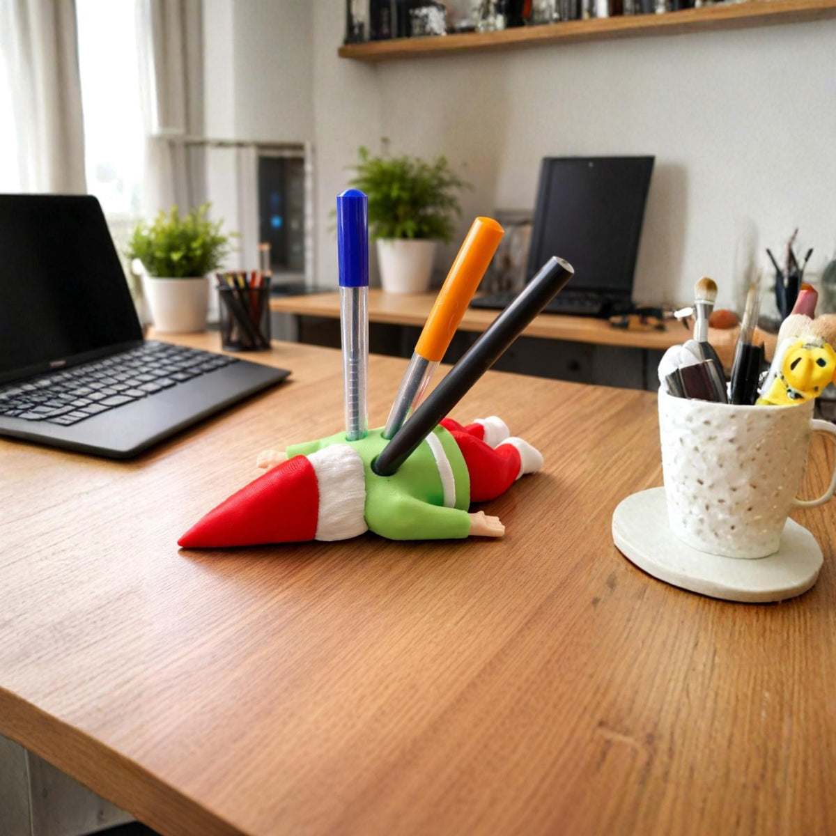 Dark Humour Gnome Pen Holder | Funny Desk Organiser with Stabbed Gnome Design for Office & Home Decor - MoreMiniaturesStudio