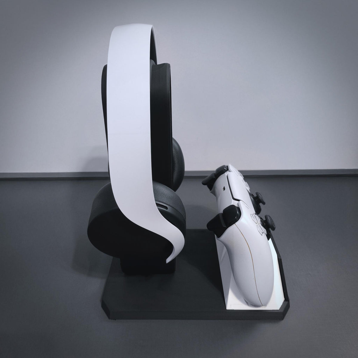 Modern Gaming Controller & Headset Stand | Minimal Desk Display Holder for Console Setups, Streamers/Gamers - MoreMiniaturesStudio