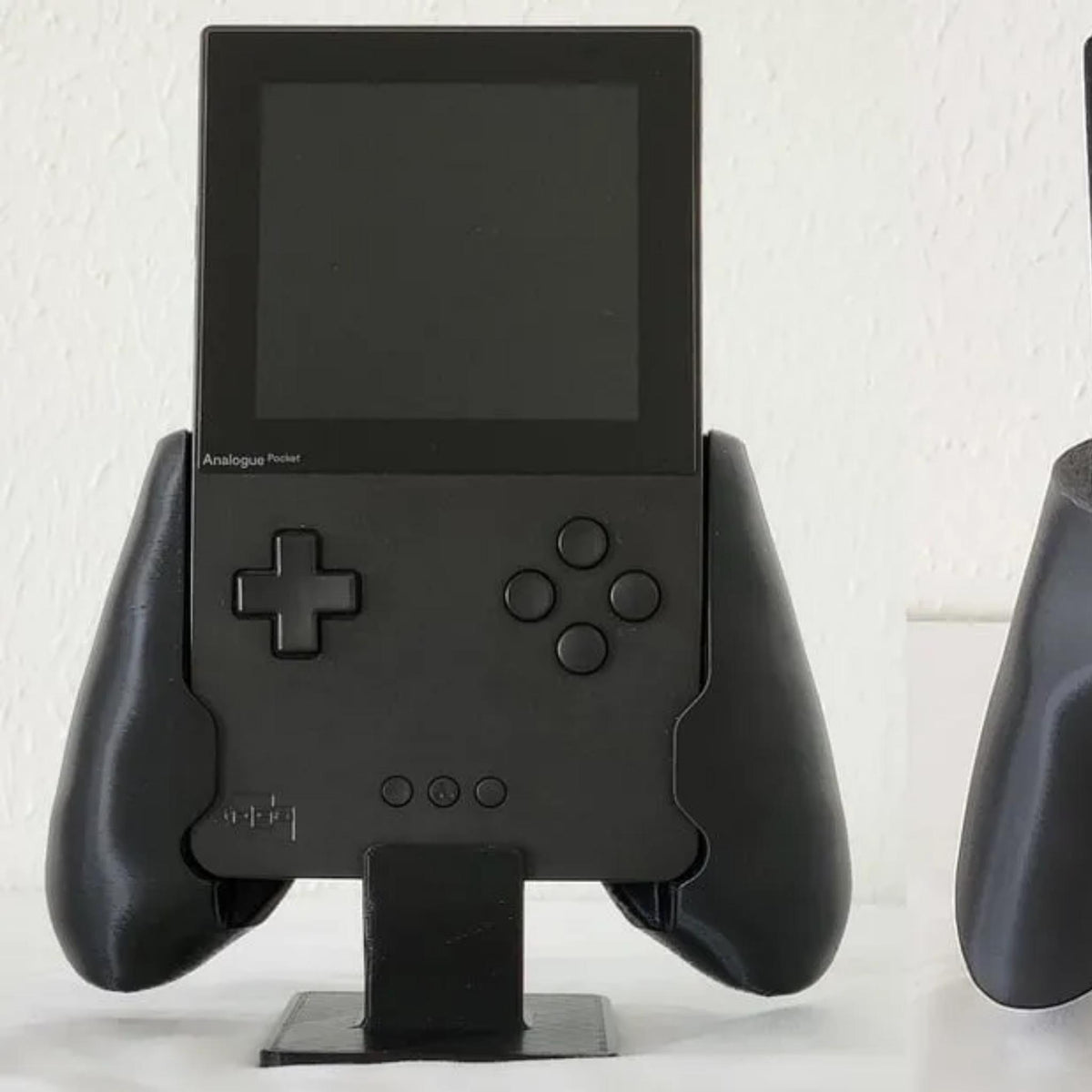 Analogue Pocket Grip Holder | Handheld Console Comfort Grip | Retro Gaming Accessory | Ergonomic Hand Grip Stand | Gift for Gamers - MoreMiniaturesStudio
