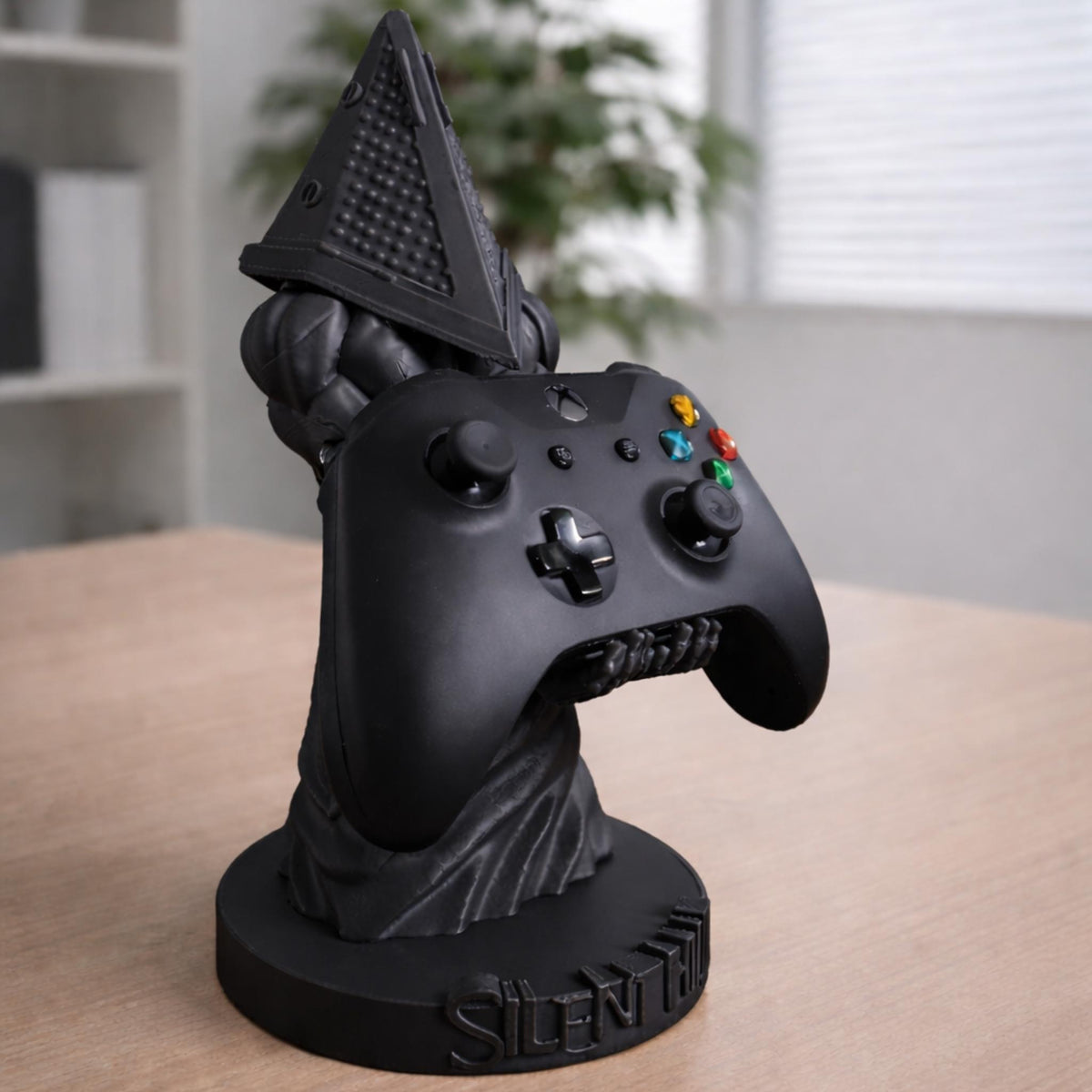 Horror Pyramid Controller Holder Stand | Gamepad Display Dock | Gothic Gamer Desk Decor | Controller Storage | Gift for Gamers - MoreMiniaturesStudio