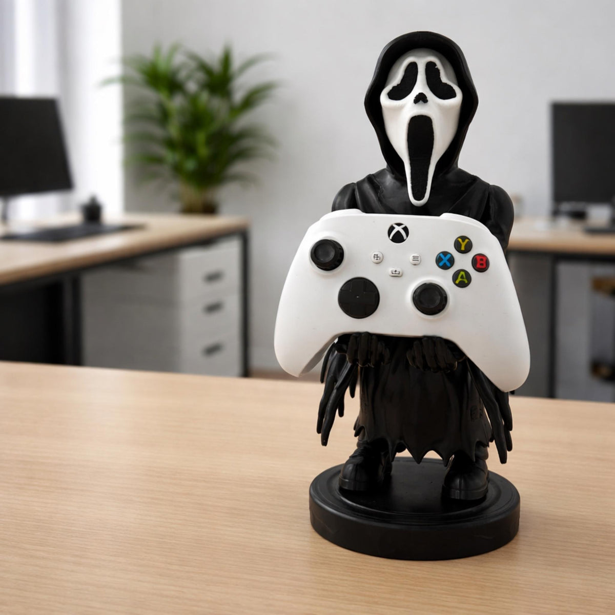 Horror Mask Controller Holder Stand | Gamepad Display Dock | Spooky Gamer Desk Decor | Controller Storage | Gift for Gamers - MoreMiniaturesStudio