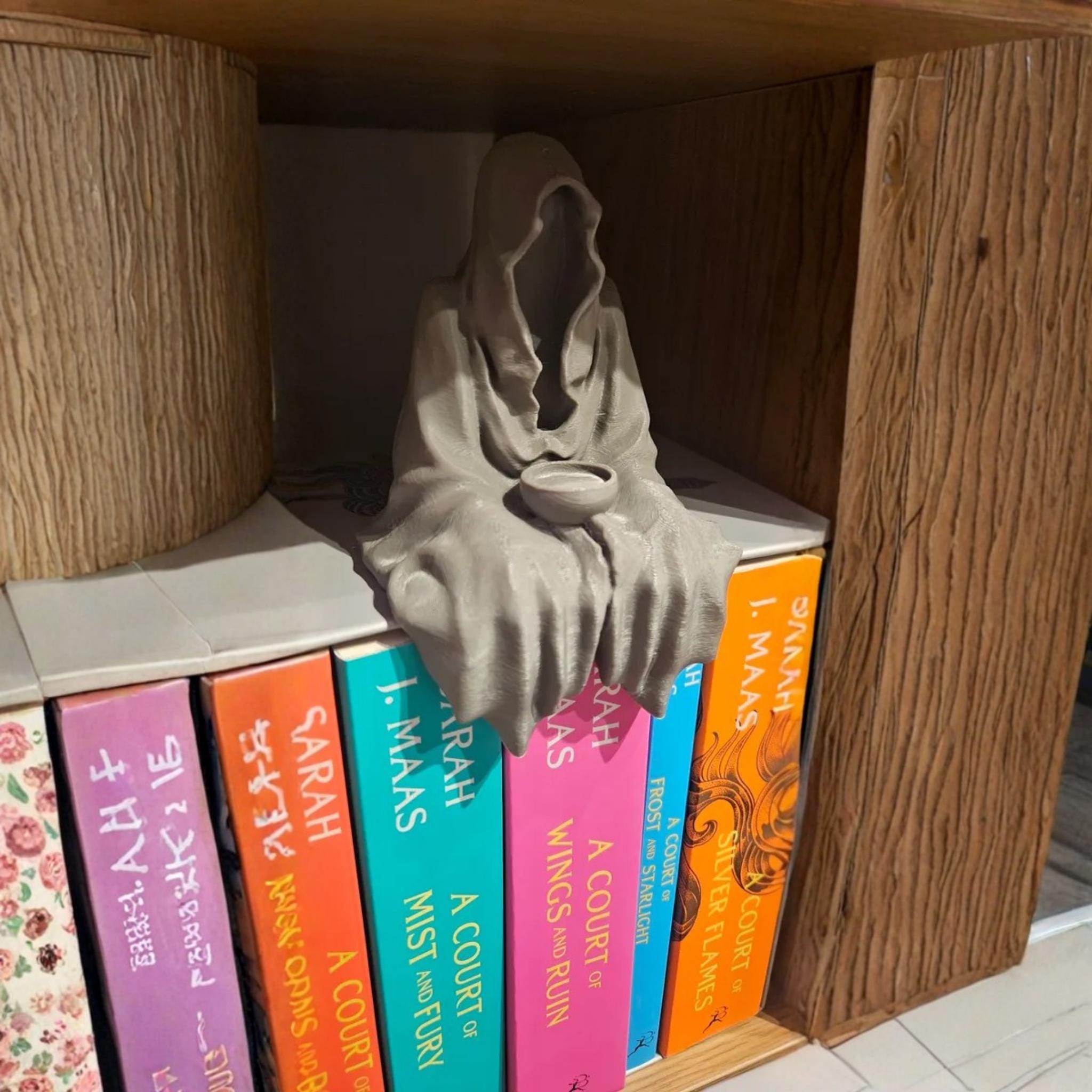 Mystic Cloaked Tea Figurine | Fantasy Reader Shelf Decor | Booktok Bookish Ornament | Cozy Tea Statue | Gift for Readers - MoreMiniaturesStudio