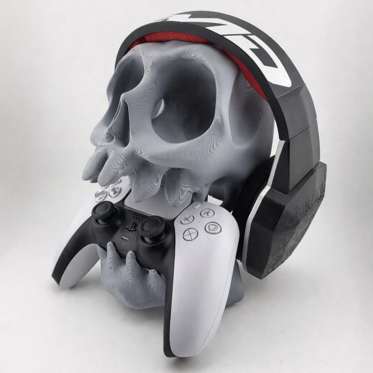 Skull Controller Holder Gothic Gaming Controller Stand Gamer Desk Decor Headset Stand Console Controller Display Stand - StickShopUK