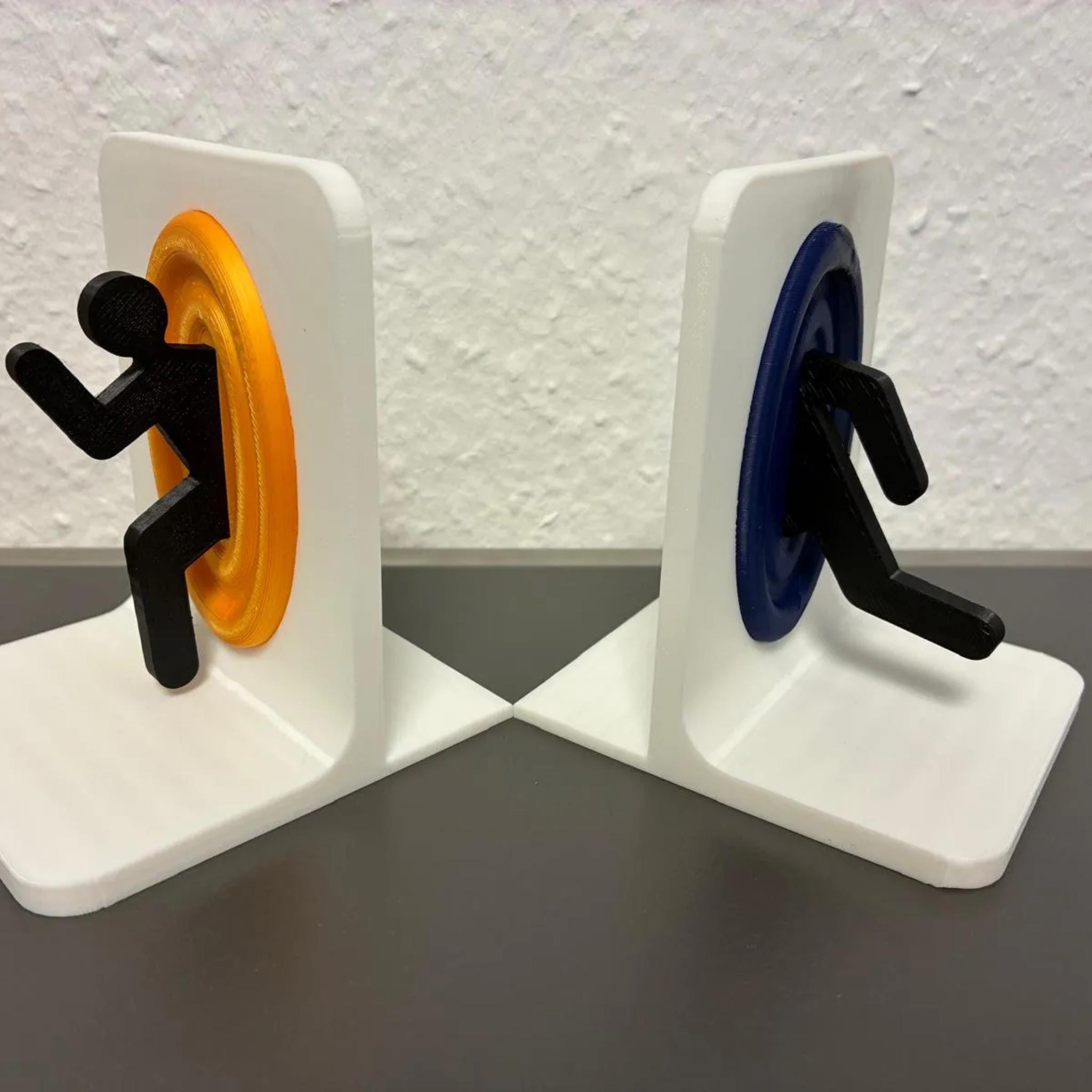 Portal Style Bookends, Sci-Fi Inspired Book Holders, Gamer Shelf Decor, Floating Figure Book Support, Unique Nerd Gift - StickShopUK