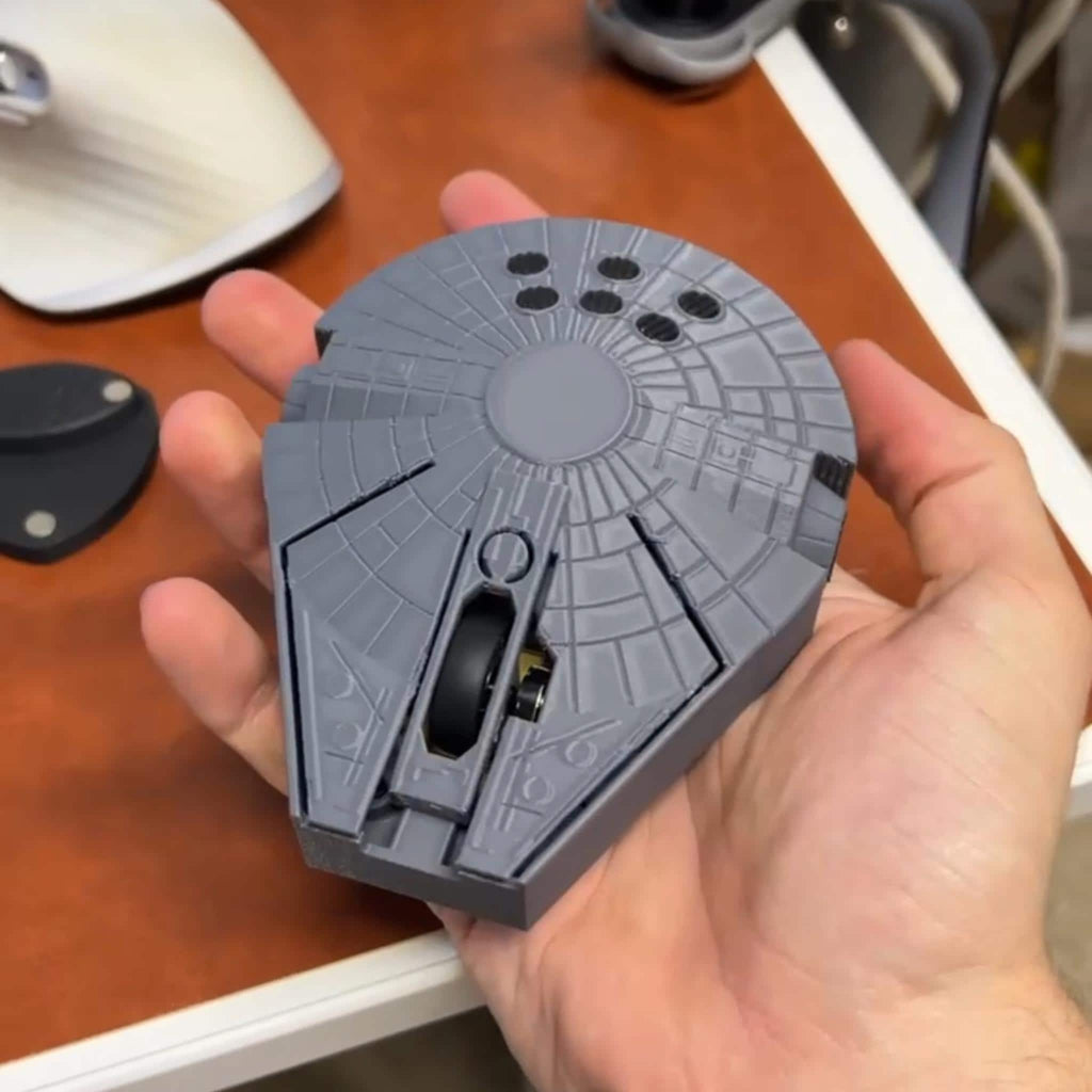 Sci Fi Spaceship Wireless Mouse | Millennium Style Falcon Mouse | Gaming Computer Mouse | Desk Setup Accessory | Movie Inspired Gift - StickShopUK