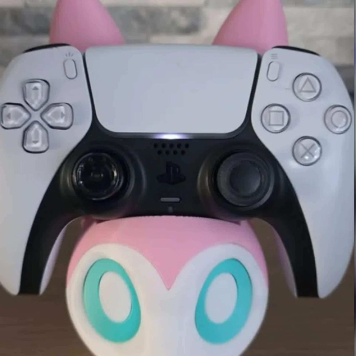Cute Fairy Creature Controller Holder Pink Gamer Controller Stand Anime Inspired Gaming Desk Decor Console Controller Display Stand - StickShopUK