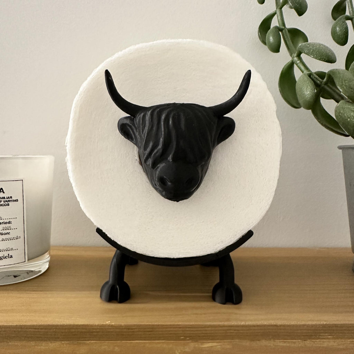 Highland Cow Toilet Roll Holder | Farmhouse Bathroom Decor | Cute Animal Toilet Paper Stand | Rustic Home Gift