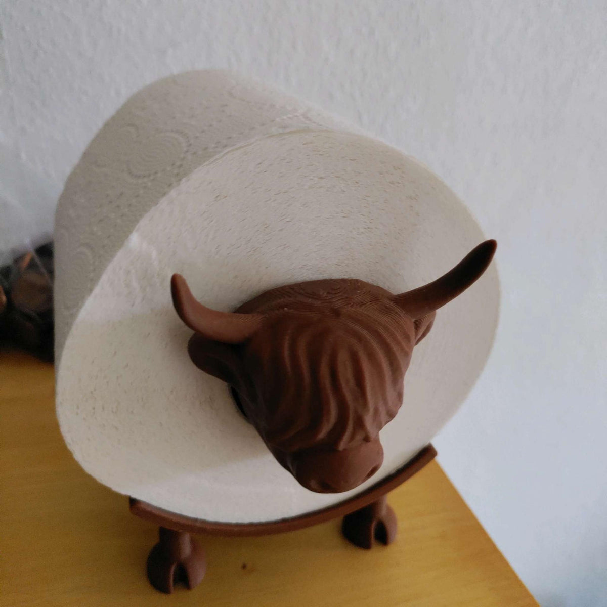 Highland Cow Toilet Roll Holder | Farmhouse Bathroom Decor | Cute Animal Toilet Paper Stand | Rustic Home Gift