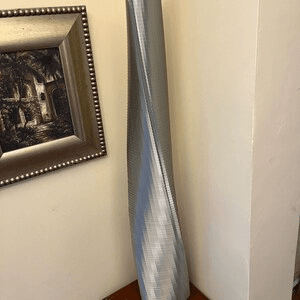 Shanghai Tower Inspired Miniature Model – Skyline Collectible