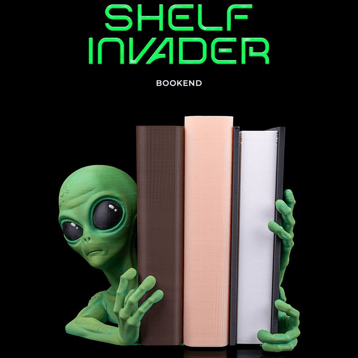 Alien Bookend – Sci-Fi Shelf Decor for Space Fans