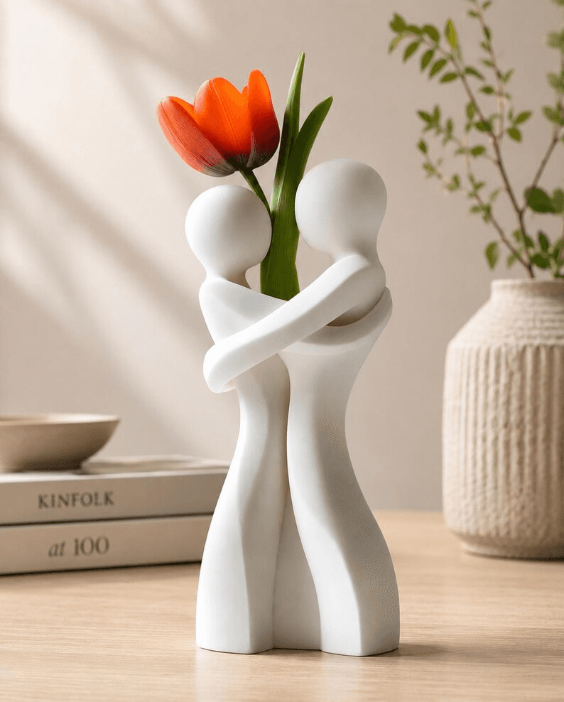 Abstract Couple Embrace Vase | Romantic Home Décor