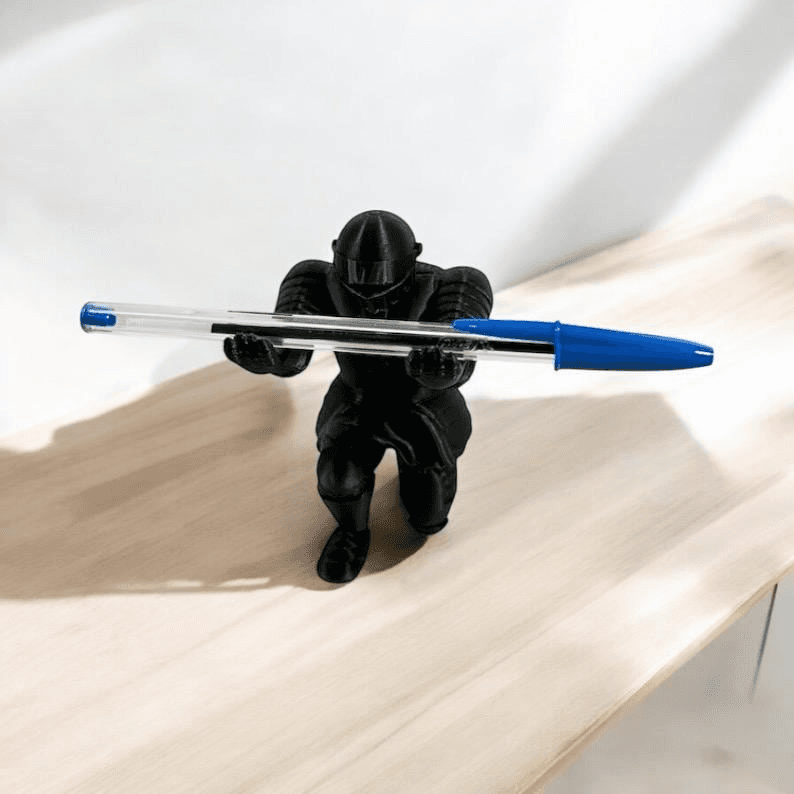 Medieval Knight Pen Holder – Armored Warrior Desk Decor