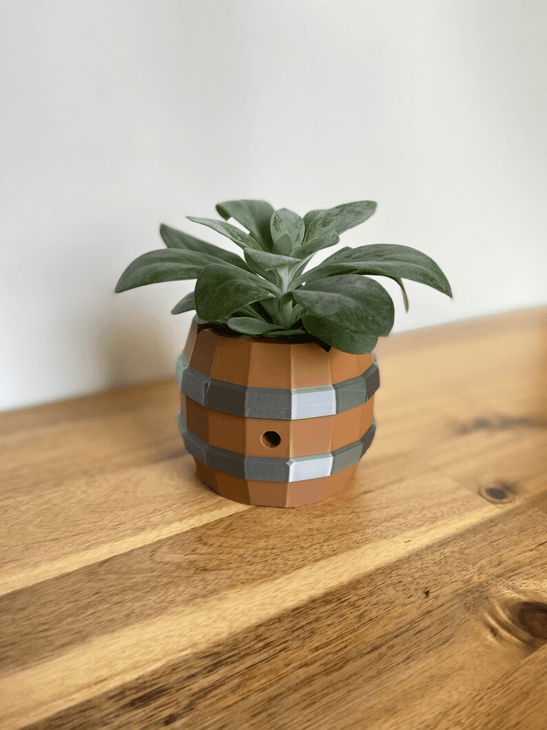 Low Poly Barrel Pot – Minecraft-Inspired Game Decor