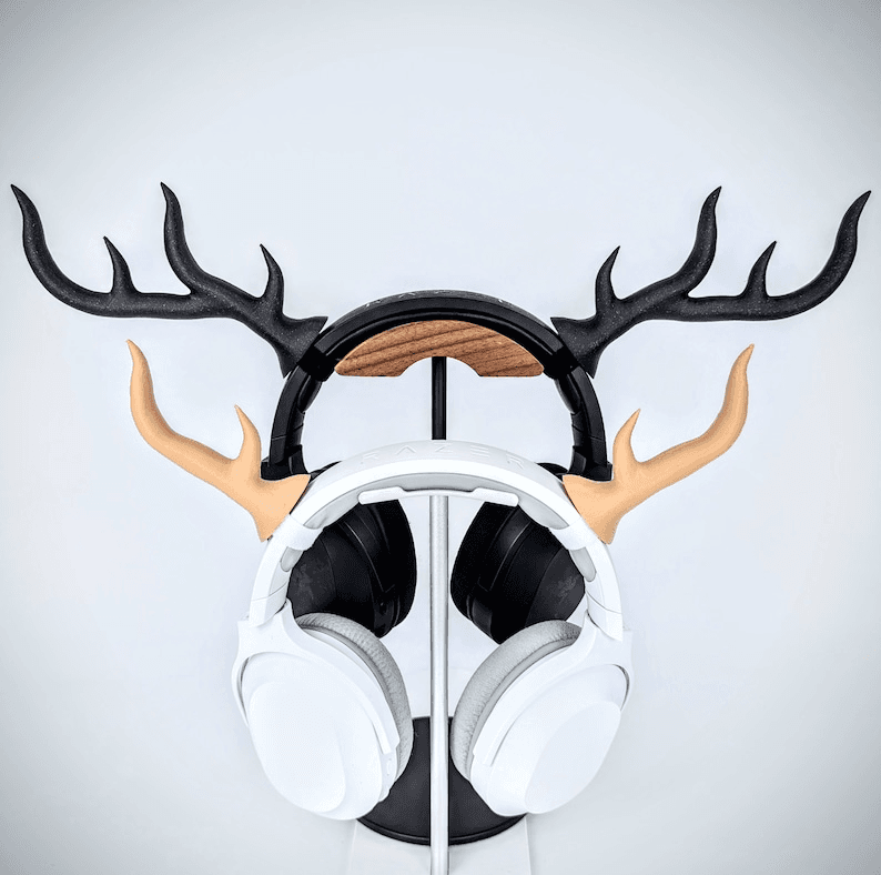 Low Poly Stag Headset Stand | Rainbow Deer Desk Holder