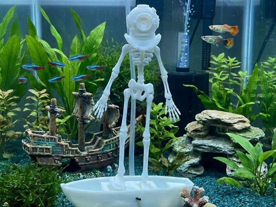 Skeleton Diver Aquarium Ornament – Fish Tank Decoration