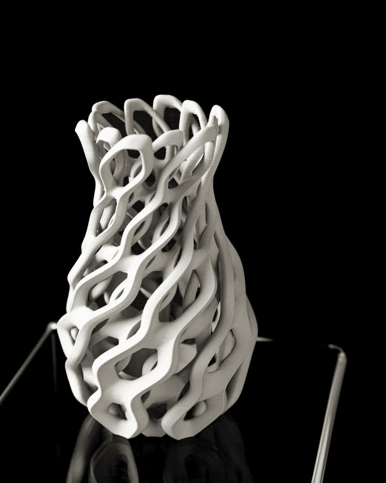LEGO-Inspired Flow Lattice Vase for Artificial Flowers