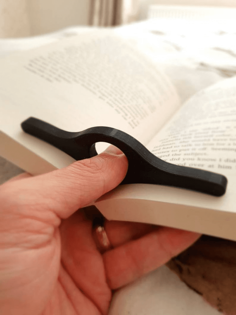 Finger & Thumb Book Page Holder – Hands-Free Reading Ring