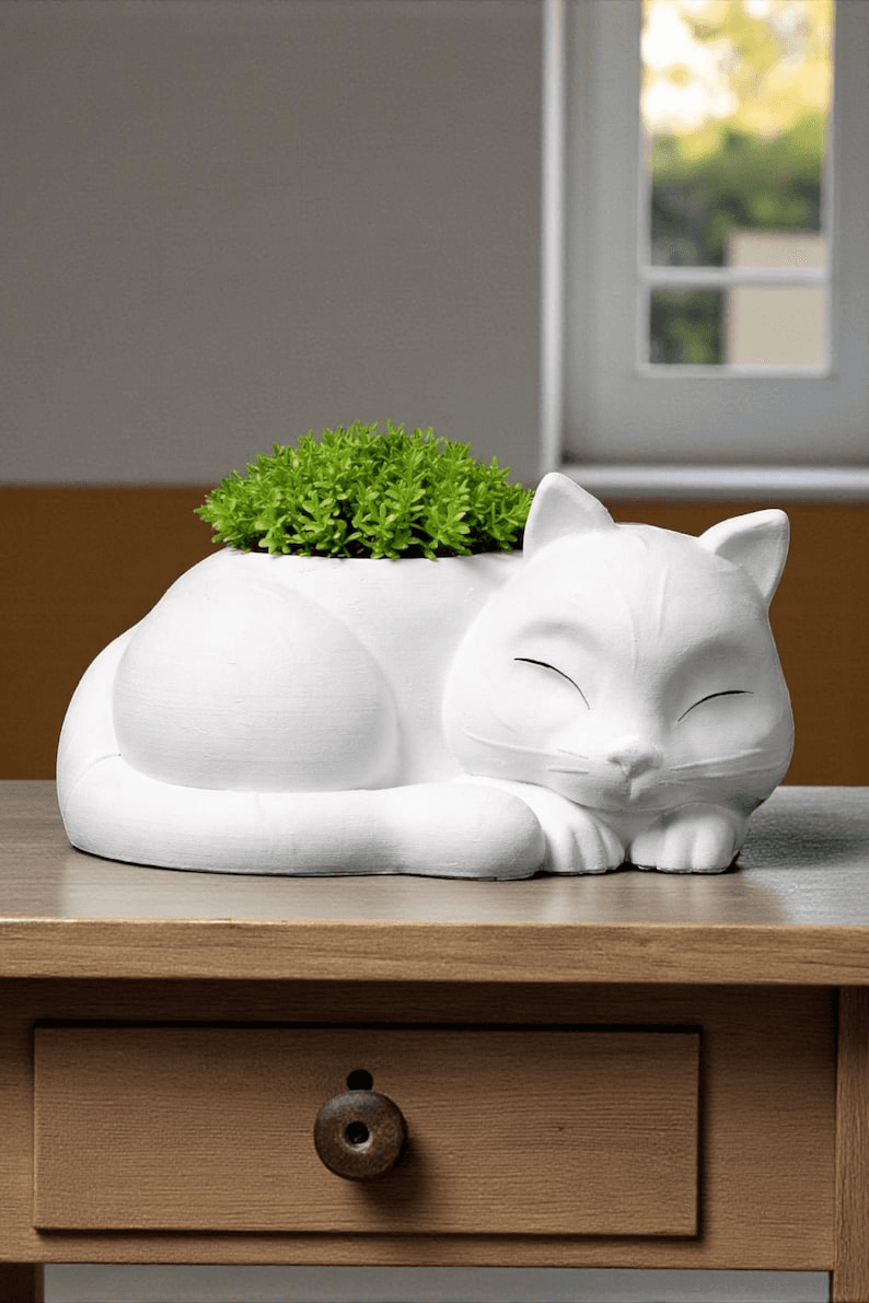 Sleeping Curled Cat Figurine – Desk & Garden Decor