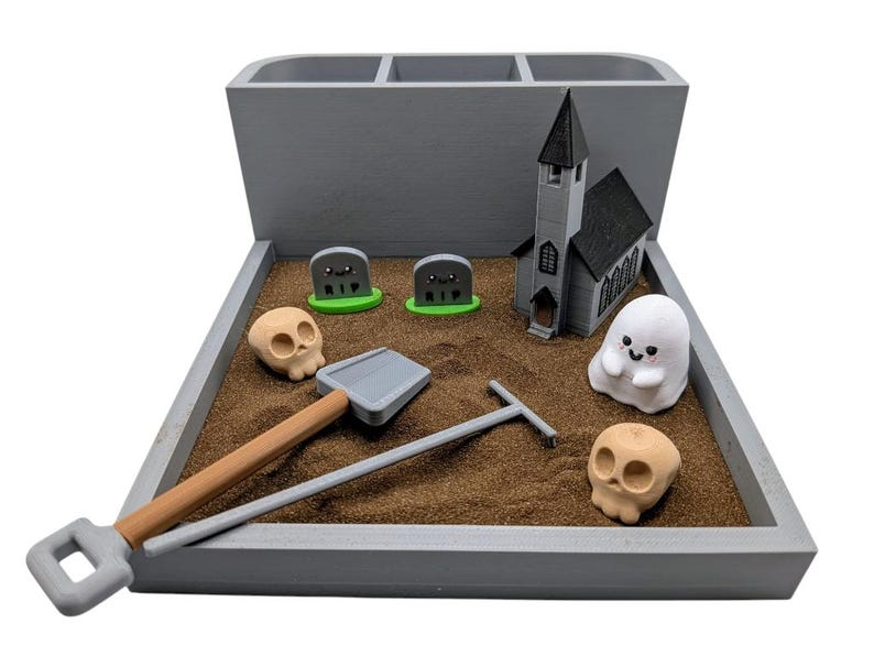 Graveyard Zen Garden Pen Pot – Gothic Desk Organiser